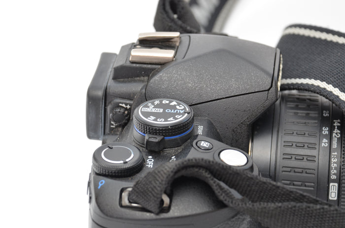 Used Olympus E-520 with 14-42mm f/3.5-5.6