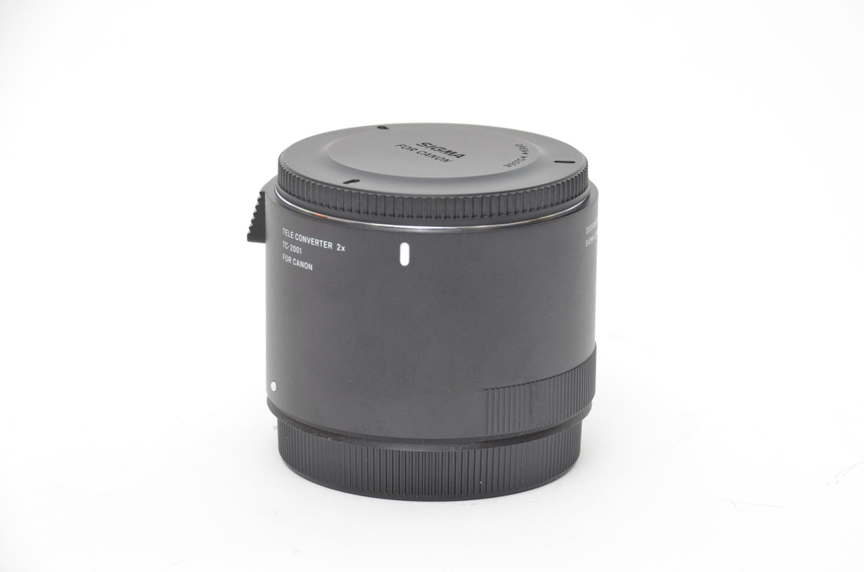 Used Sigma 2.0x teleconverter for Canon