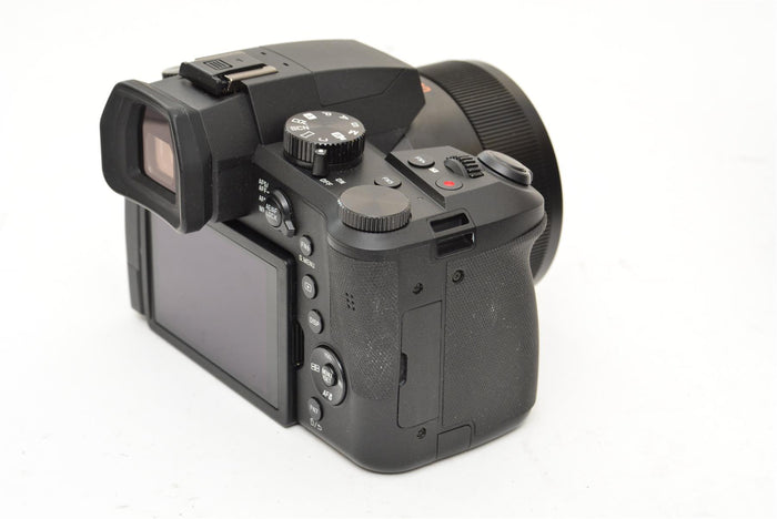 Used Leica V-LUX 5 Digital Camera