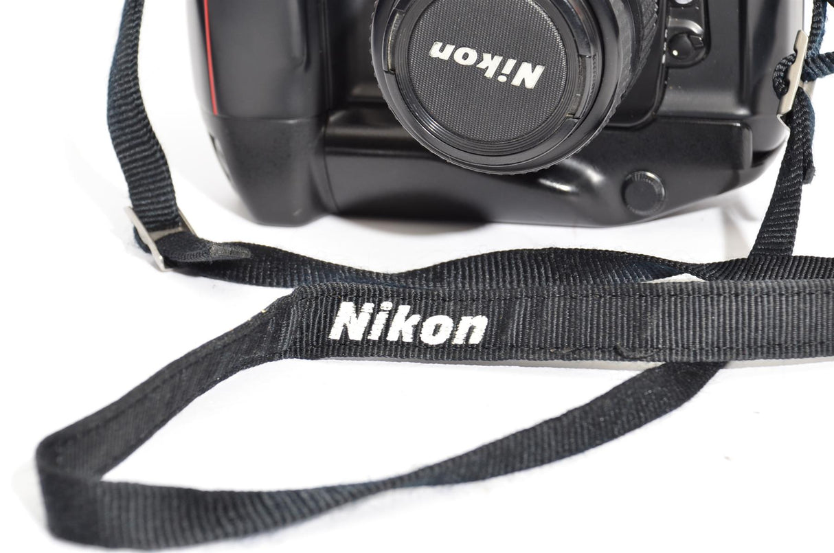 Used Nikon F4 With 35-70mm f/3.3-4.5 Lens