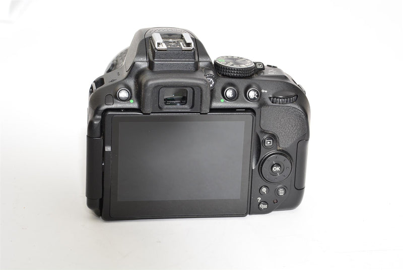 Used Nikon D5300 Body with 18-55mm AF-P Lens
