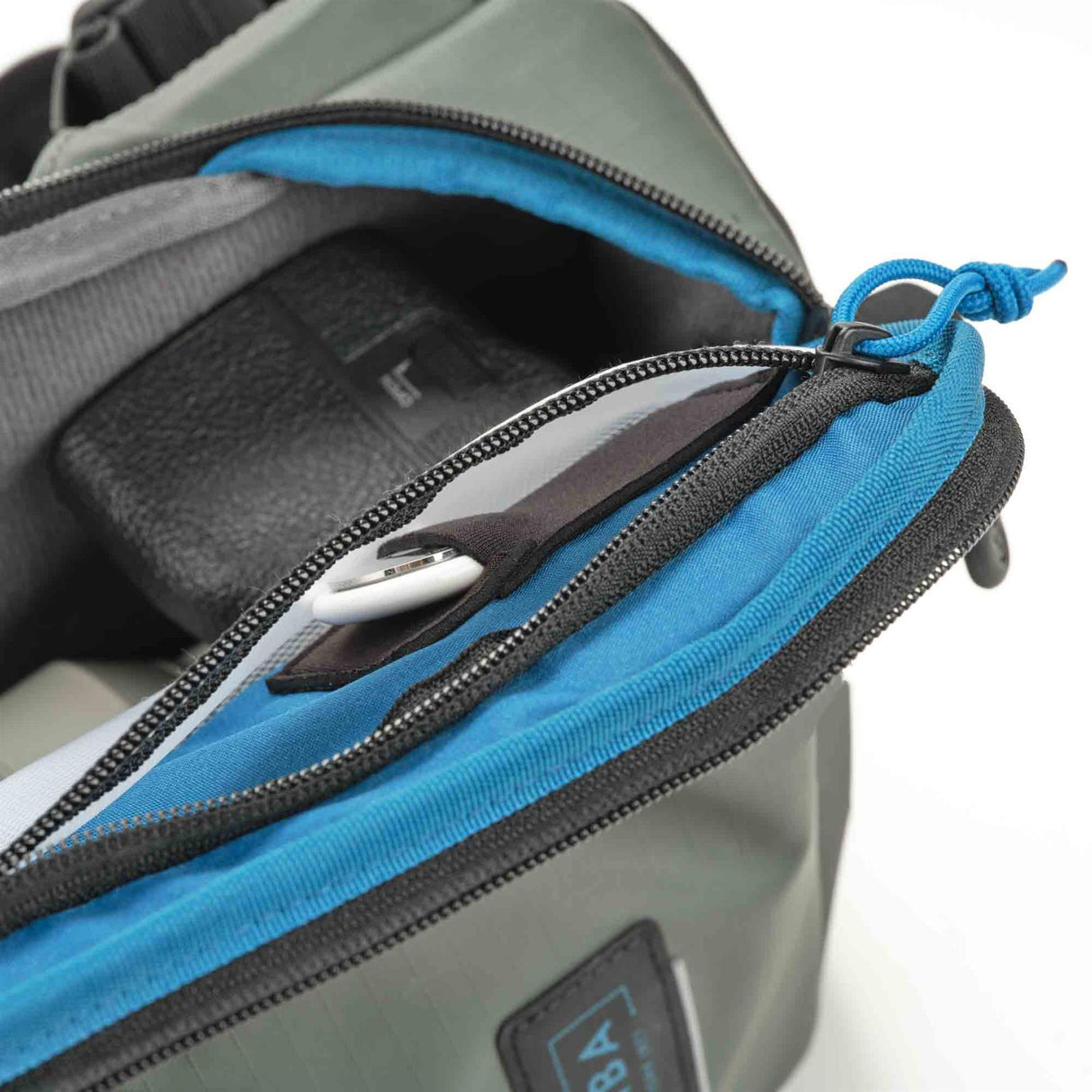 Tenba Solstice v2 16L Sling Bag - Black