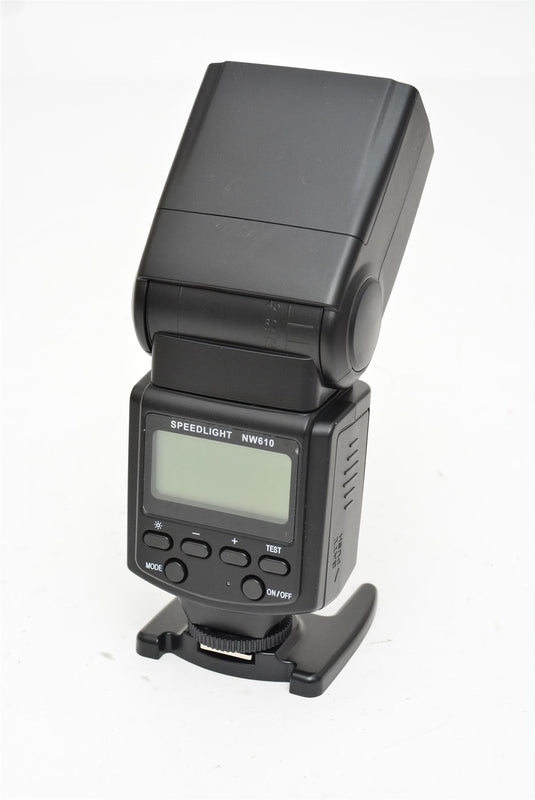 Used Neewer Speedlight NW610 Flash