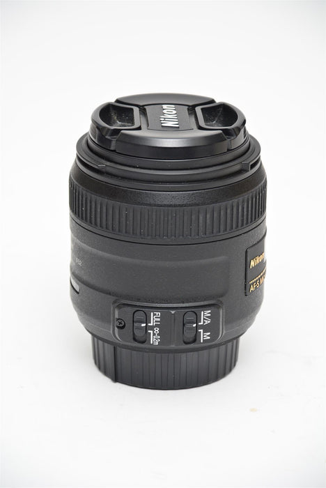 Used Nikon Nikkor AF-S DX 40mm f/2.8G Micro Lens