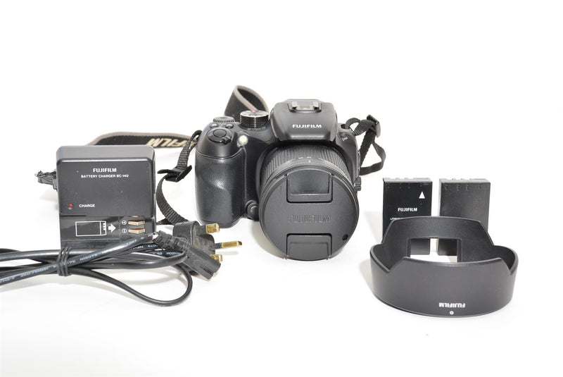 Used Fujifilm Finepix S100FS Bridge Camera With 28-400mm Lens
