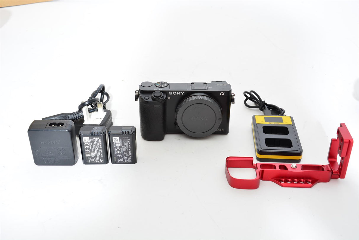 Used Sony A6000 - Black