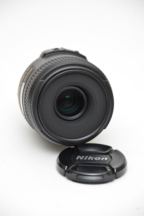 Used Nikon Nikkor AF-S DX 40mm f/2.8G Micro Lens