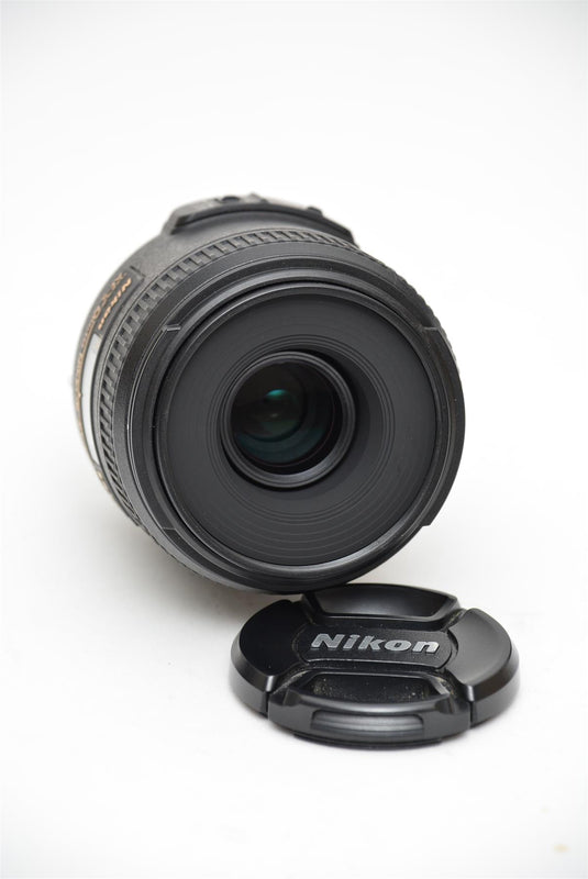 Used Nikon Nikkor AF-S DX 40mm f/2.8G Micro Lens