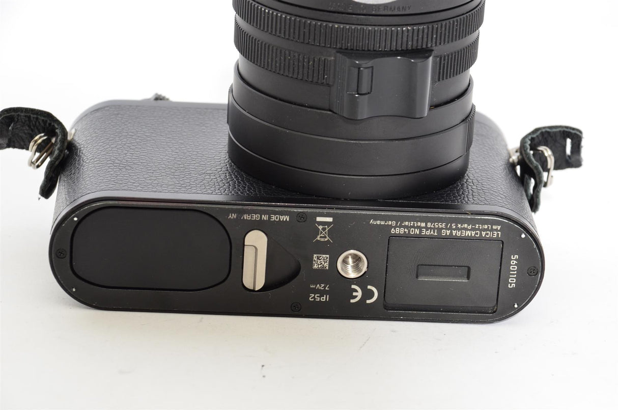 Used Leica Q2 Monochrom