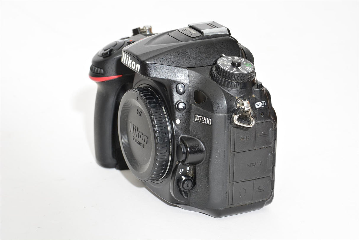 Used Nikon D7200 DSLR Camera