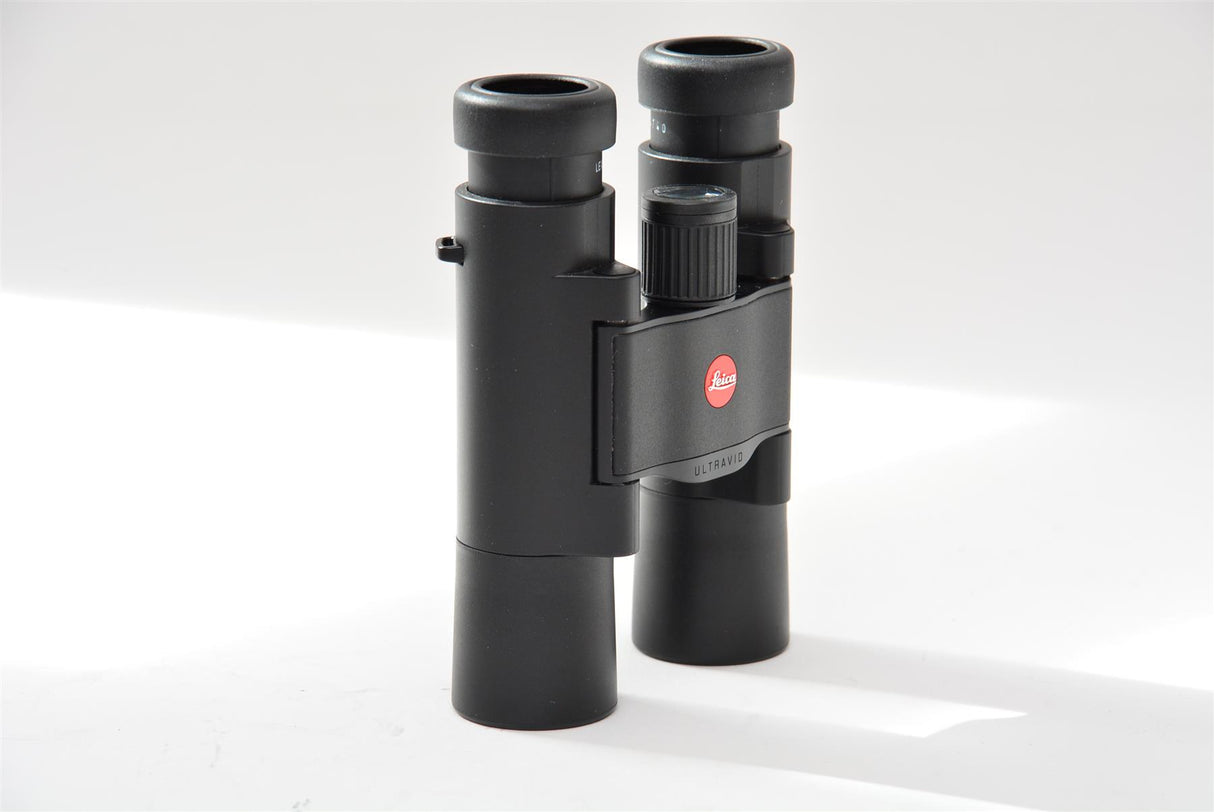 Used Leica Ultravid 10x25 BR AquaDura Binoculars
