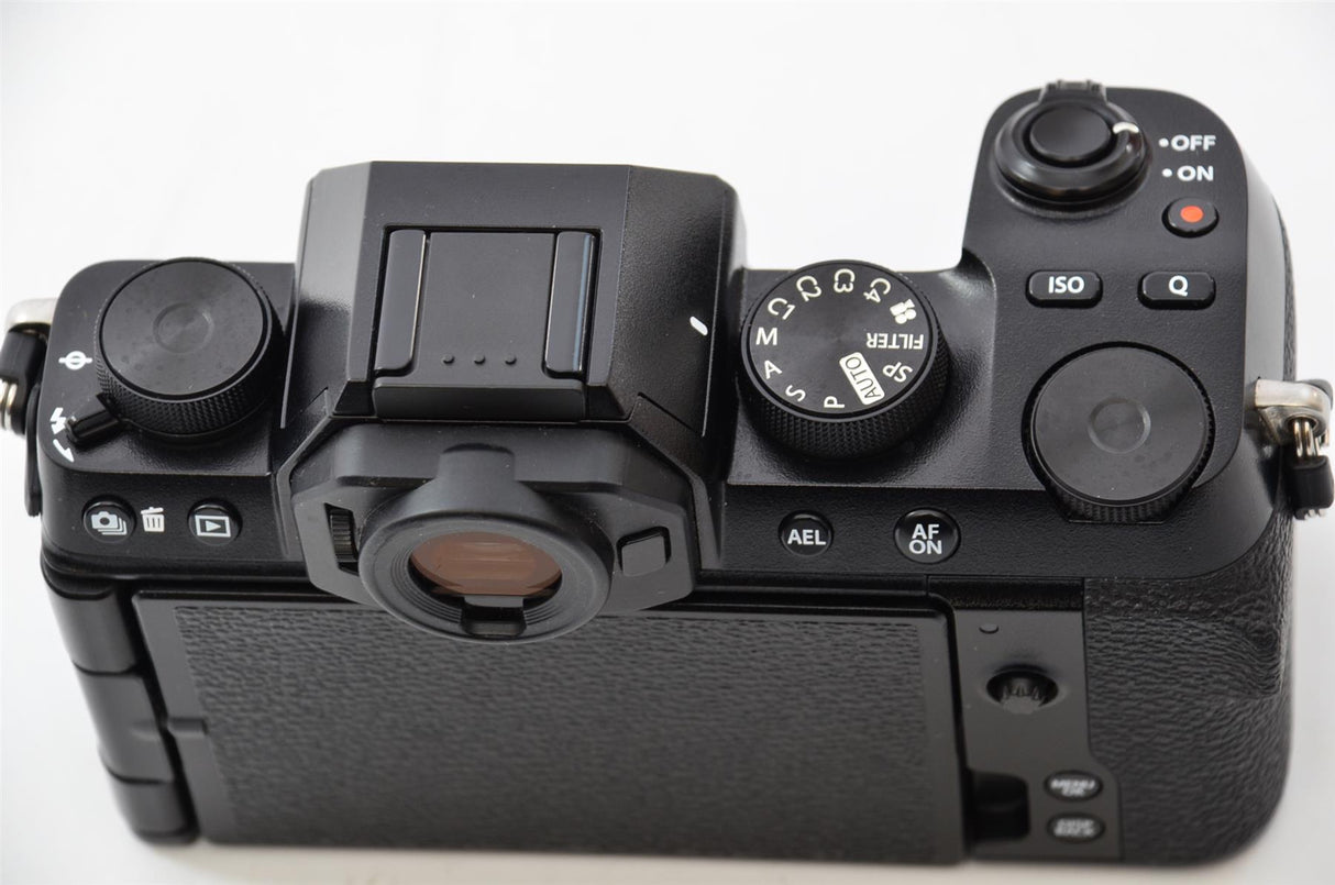 Used Fujifilm X-S10