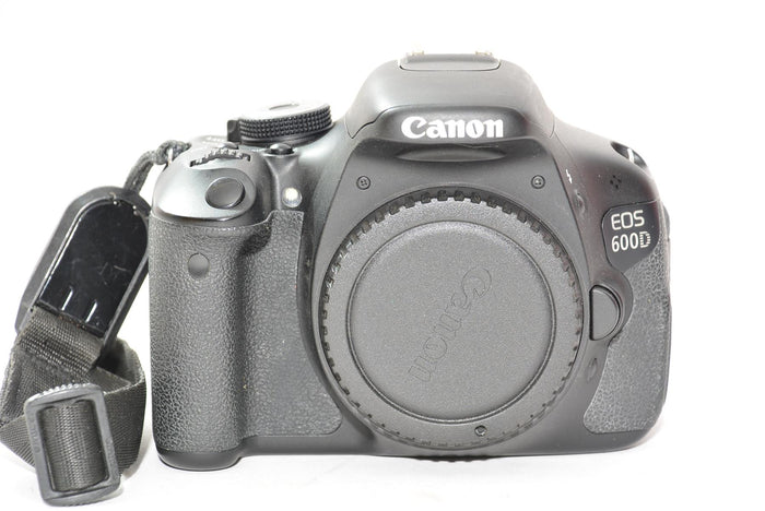 Used Canon EOS 600D DSLR Camera