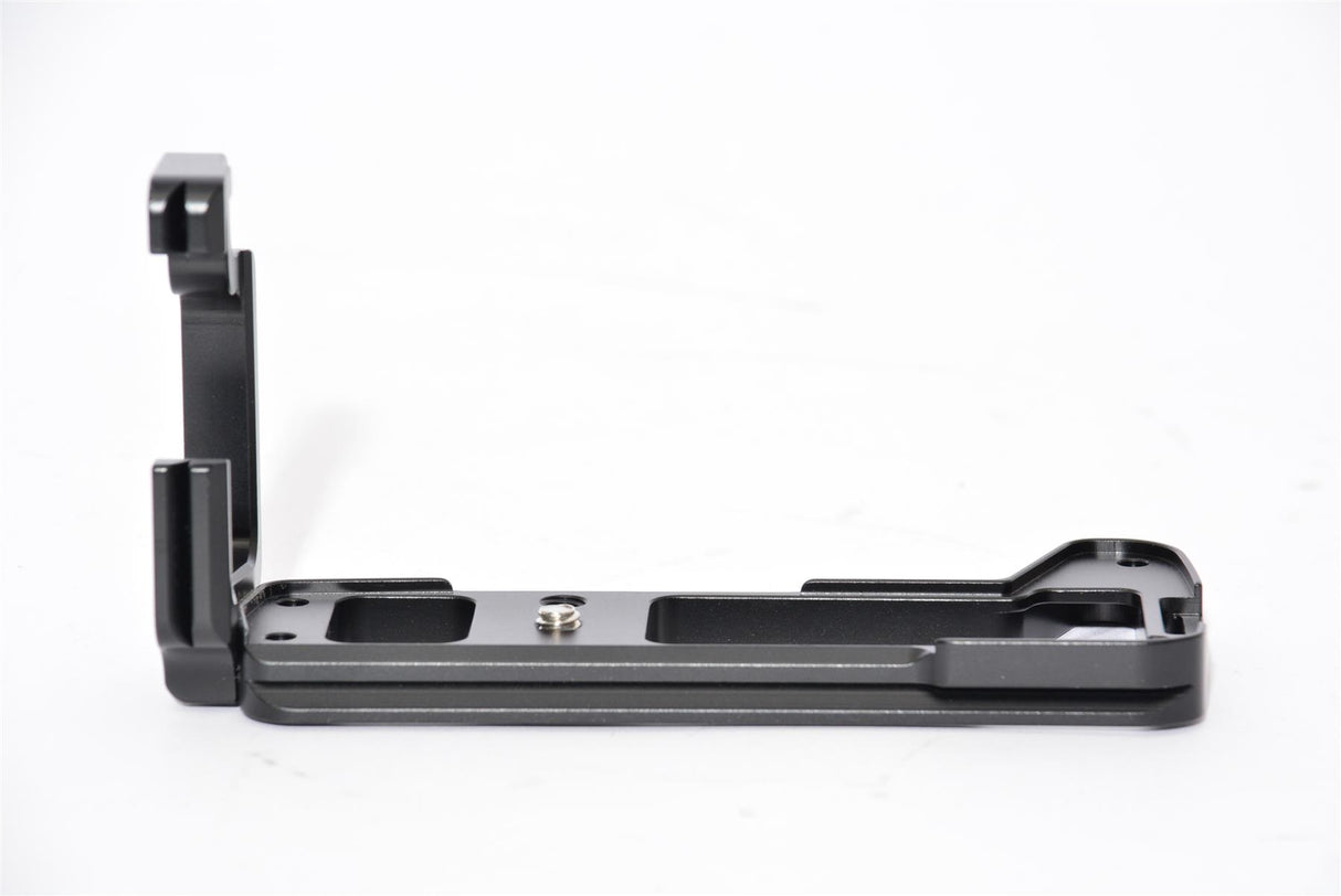 Used Olympus L-Bracket for EM1-MK1