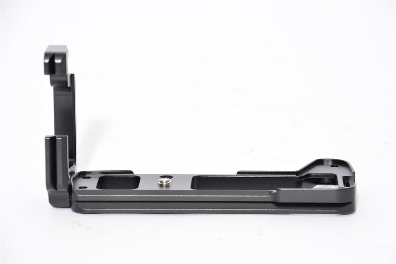Used Olympus L-Bracket for EM1-MK1