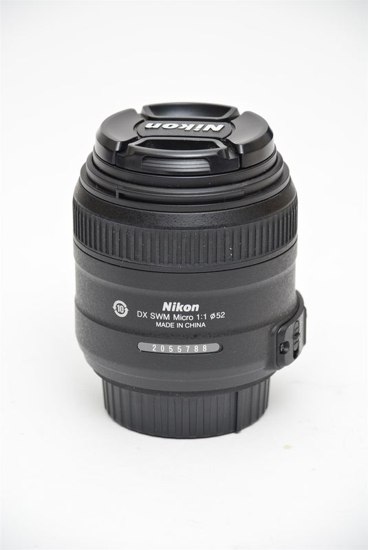 Used Nikon Nikkor AF-S DX 40mm f/2.8G Micro Lens