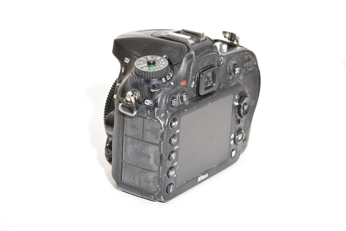 Used Nikon D7200 DSLR Camera