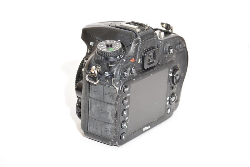 Used Nikon D7200 DSLR Camera