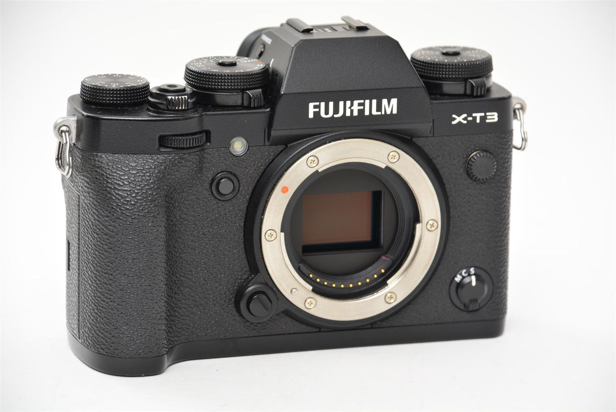 Used Fujifilm X-T3 Mirrorless Camera