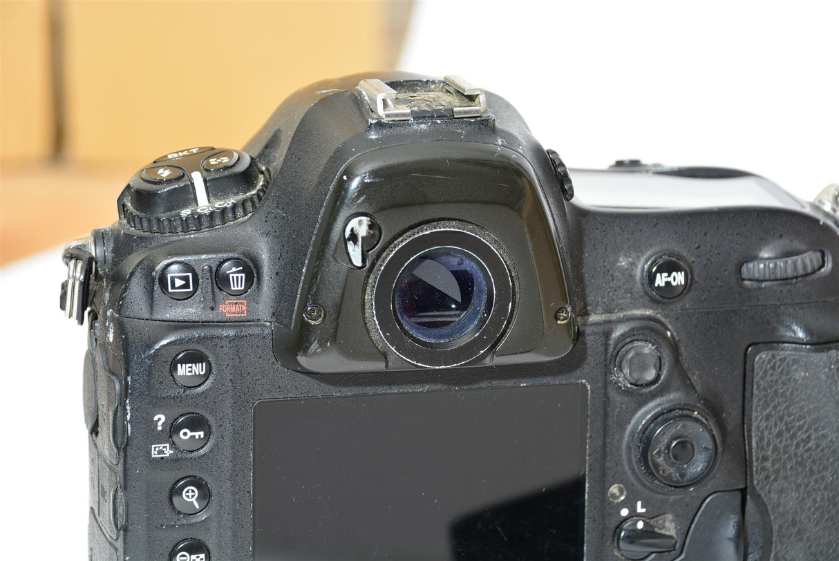 Used Nikon D4 DSLR Camera