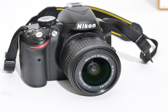 Used Nikon D3200 with 18-55 Kit + Sigma 70-300mm Lens