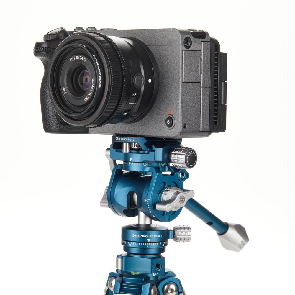 Benro Cyanbird Carb Tripod with FS20PRO Head