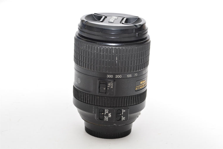 Used Nikon AF-S DX Nikkor 18-300mm f/3.5-6.3 G ED VR Lens