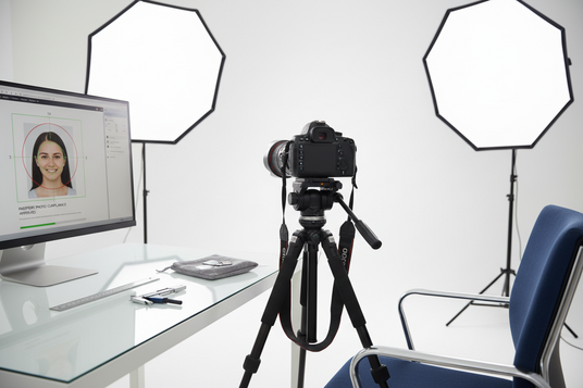 Passport Photos
We offer professional passport and ID photos that meet official UK and international requirements. Using specialist software, we ensure your photo meets the correct standards and provide free retakes if required.
Available for:
UK passports, baby passports, people with disabilities, bus passes, blue badge, visas, driving licences, and more.
