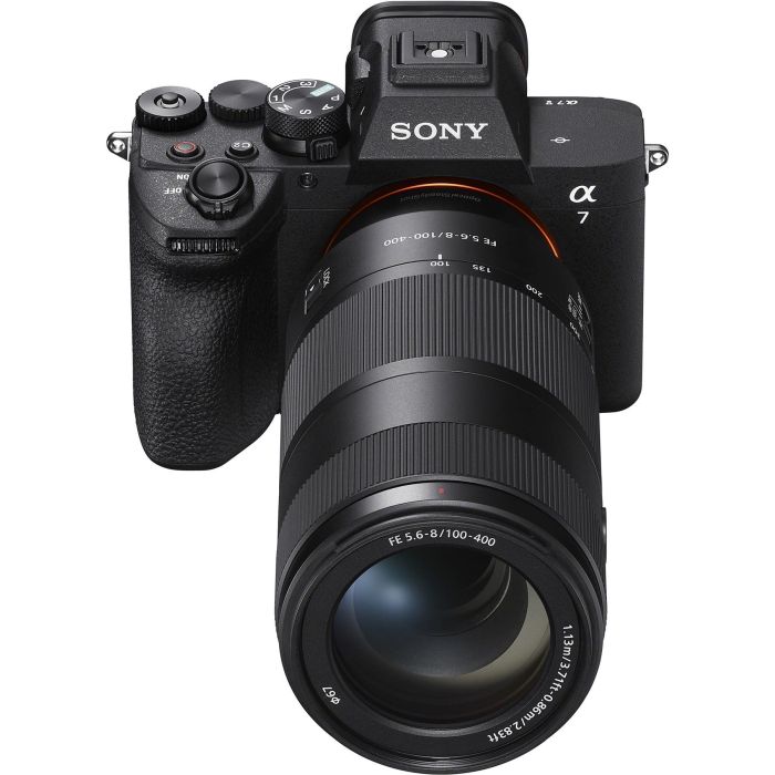 Sony FE 100-400mm f/5.6-8 OSS Lens
