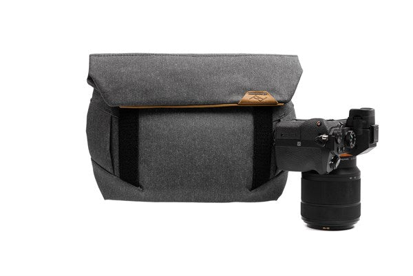 Peak Design Field Pouch - Charcoal - V2
