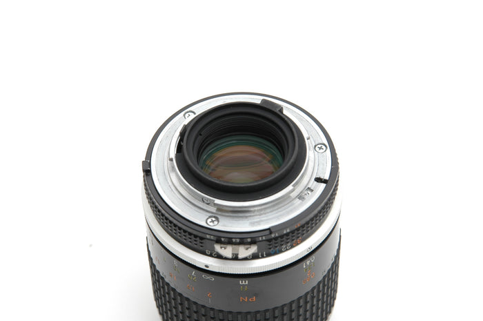 Used Nikon Nikkor 105mm f2.8 Macro Lens