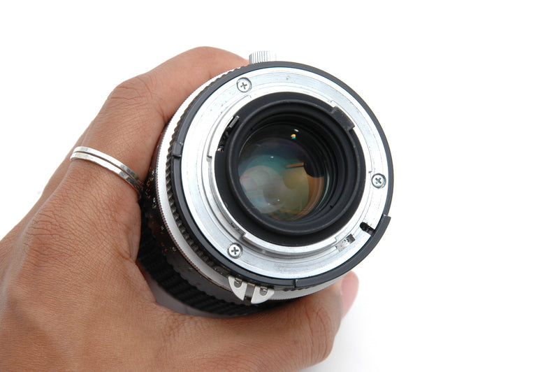 Used Nikon Nikkor 105mm f2.8 Macro Lens