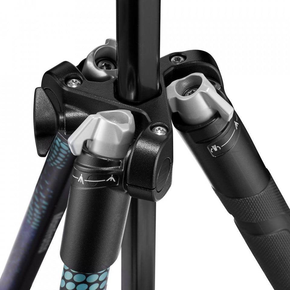 Manfrotto Element MII Blue - 4 section Aluminium Tripod with Ball Head